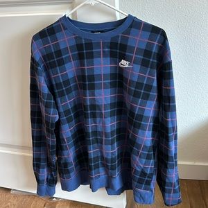 Nike plaid sweatshirt hardly worn